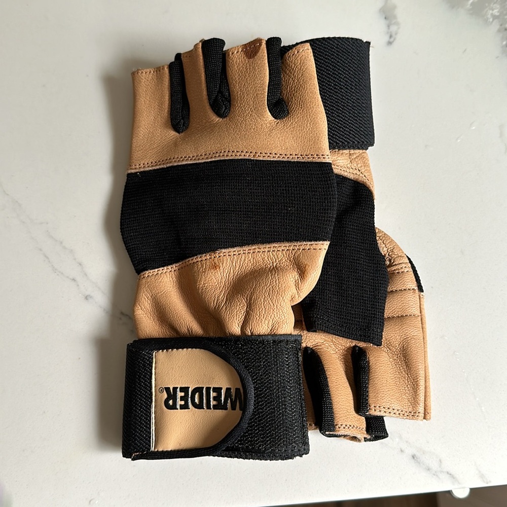 Weider Pro Wrist Wrap Gloves Medium